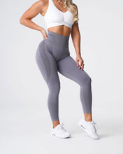 Load image into Gallery viewer, 2020 AliExpress Amazon Hot Style Snowflake Smiley Pants Jacquard Seamless Yoga Pants Fitness Cropped Pants Yoga